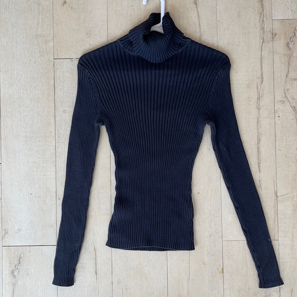 Black Ribbed Turtleneck pullover sweater
